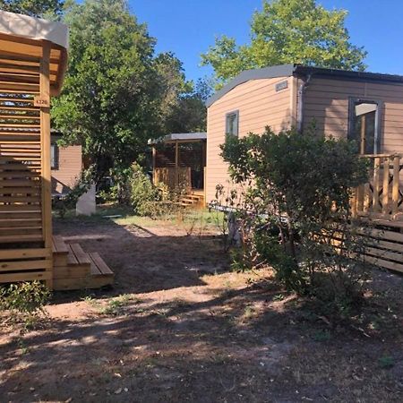 Hotel Charmant Dans Camping 5 Etoiles-Lac Biscarrosse Exterior foto